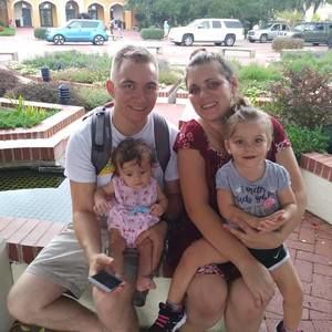 Meet your Posher, Casey